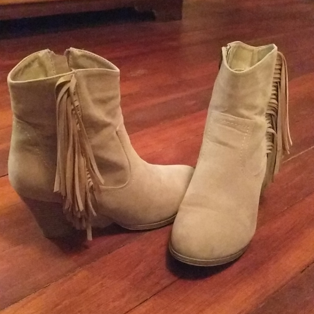 Refresh Fringe Booties